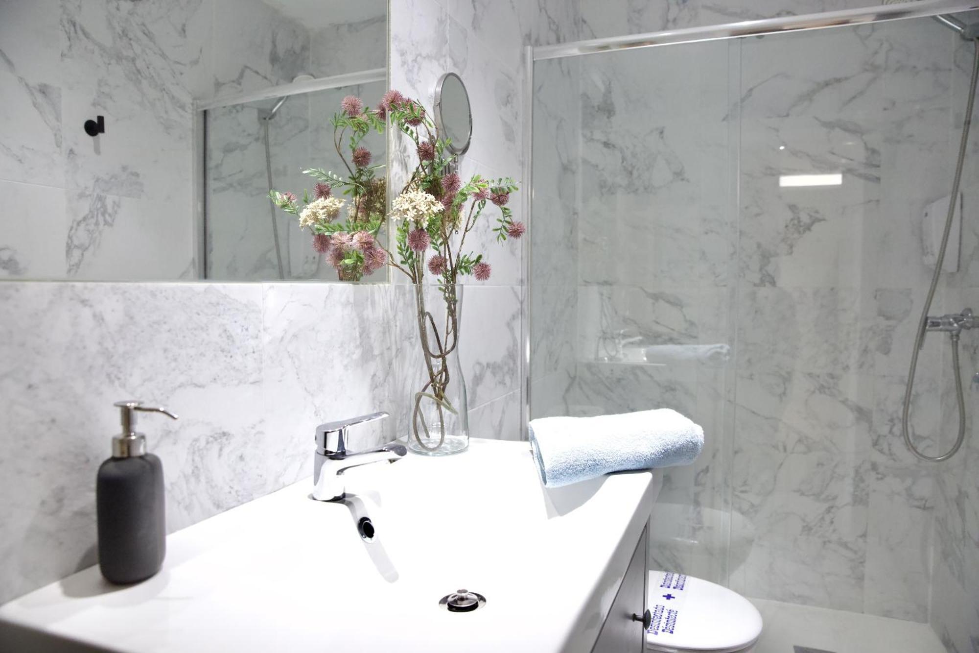 Dplace To Be - Exclusive Apartments In Historic Center Madryt Pokój zdjęcie